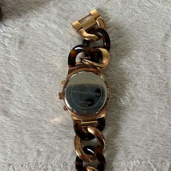 michael michael kors chain link bracelet watch - Picture 8 of 8